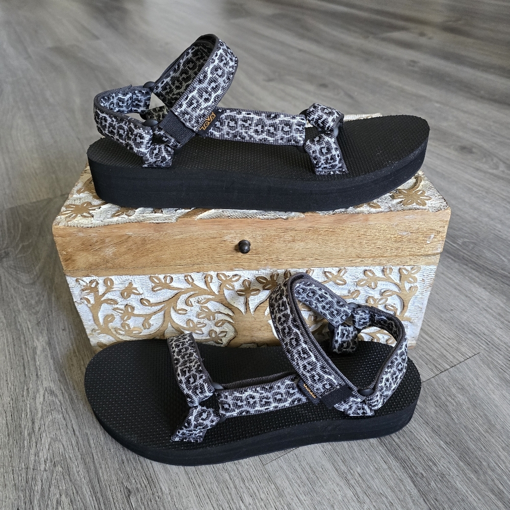 Teva Midform Universal Sandal